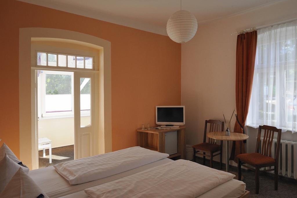 Pension Am Klünderberg Binz Exterior foto