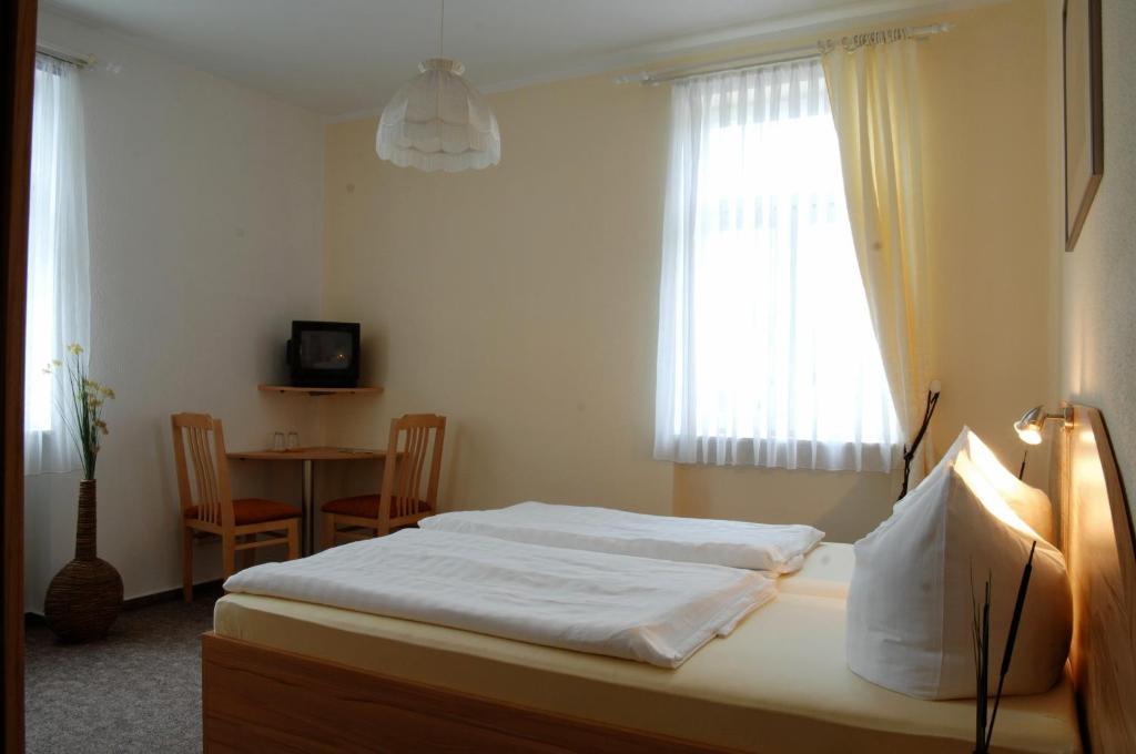 Pension Am Klünderberg Binz Exterior foto